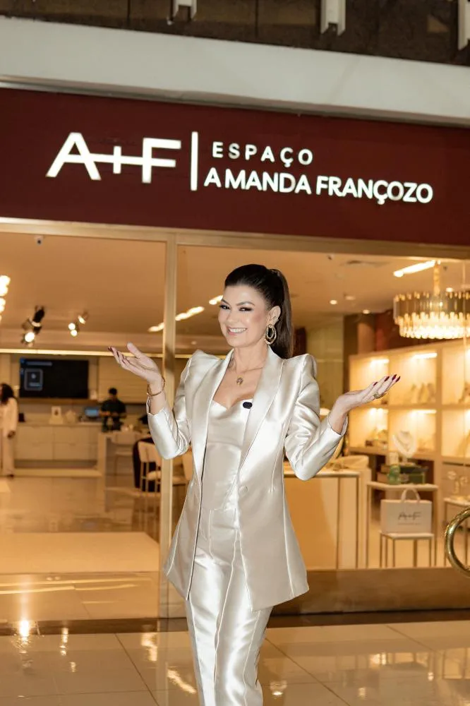 Amanda Françozo inaugura espaço com loja física, mentorias e estúdio de conteúdo